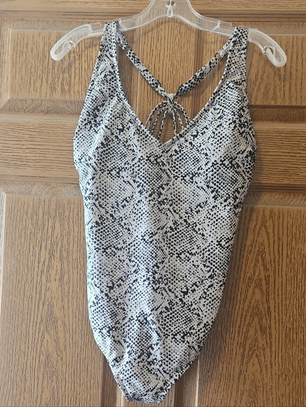 Women,s Black & Tan Snake-Print One-Piece Swimsuit